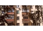 Продается 2-комнатная квартира в хорошем благоустроенном районе.